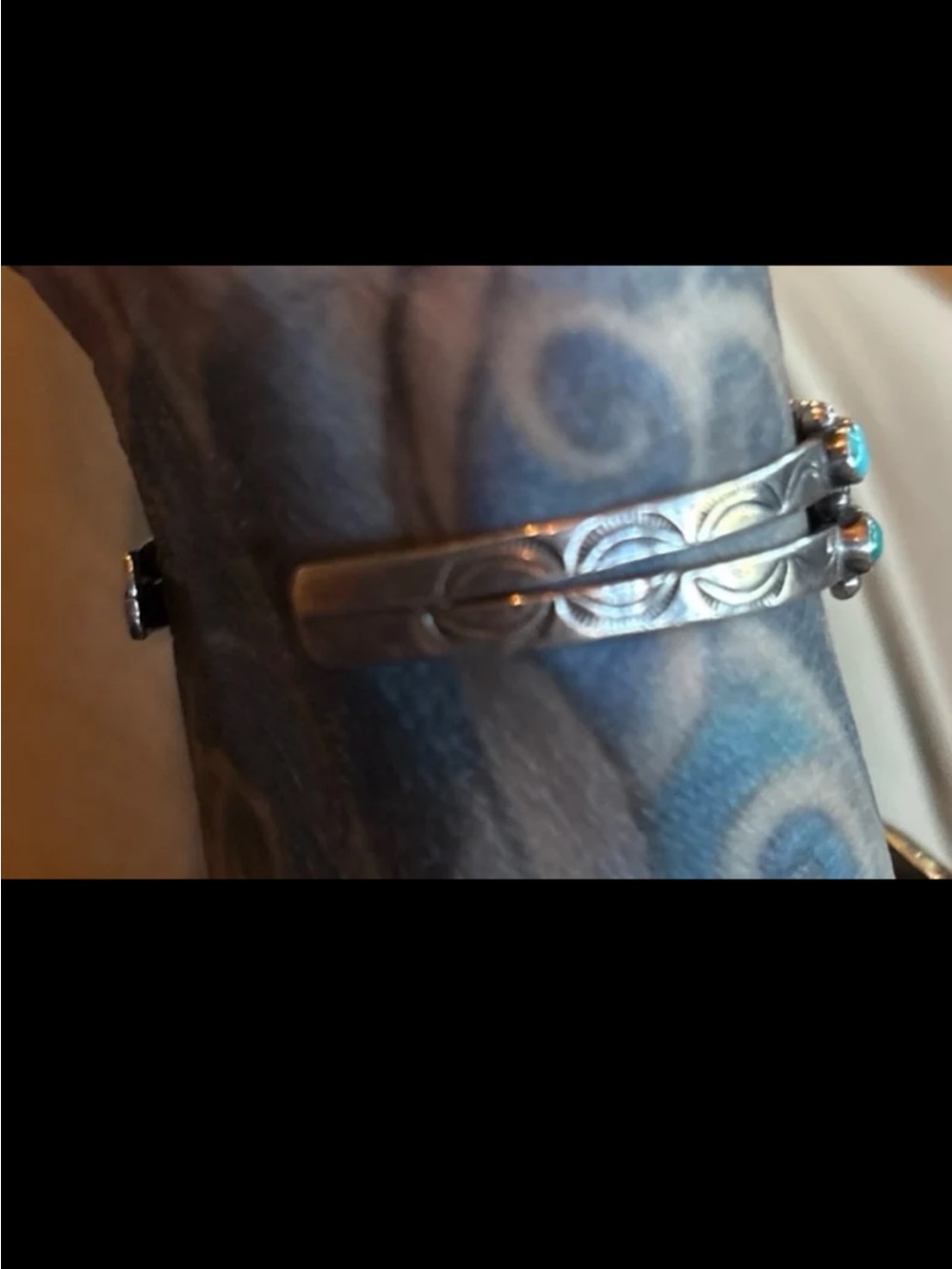vintage Native sterling silver double-row "snake-eye" turquoise cuff - Picture 4 of 11